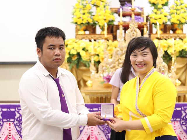 หน่วยกิจการนิสิตและทำนุบำรุงศิลปวัฒนธรรม,พร้อมด้วยสโมสรนิสิต,ได้จัดดำเนินโครงการคุรุปูจา,ไหว้สา,ปารมี(ไหว้ครูคณะรัฐศาสตร์และสังคมศาสตร์),ประจำปีการศึกษา,2562