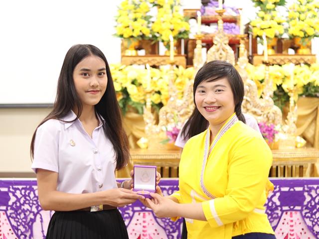 หน่วยกิจการนิสิตและทำนุบำรุงศิลปวัฒนธรรม,พร้อมด้วยสโมสรนิสิต,ได้จัดดำเนินโครงการคุรุปูจา,ไหว้สา,ปารมี(ไหว้ครูคณะรัฐศาสตร์และสังคมศาสตร์),ประจำปีการศึกษา,2562