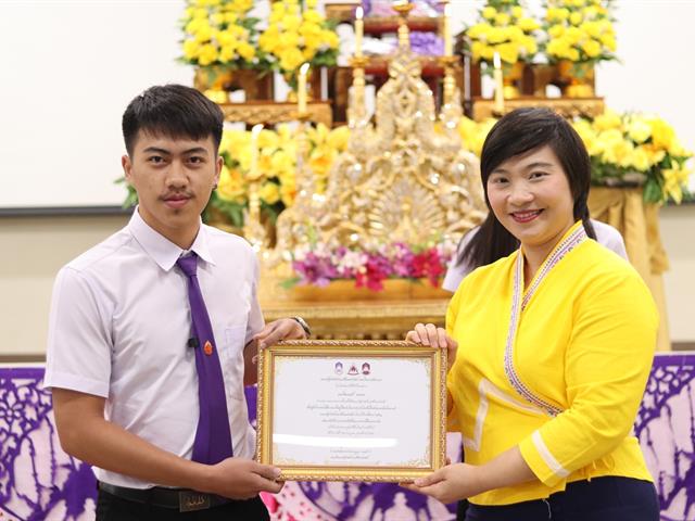 หน่วยกิจการนิสิตและทำนุบำรุงศิลปวัฒนธรรม,พร้อมด้วยสโมสรนิสิต,ได้จัดดำเนินโครงการคุรุปูจา,ไหว้สา,ปารมี(ไหว้ครูคณะรัฐศาสตร์และสังคมศาสตร์),ประจำปีการศึกษา,2562