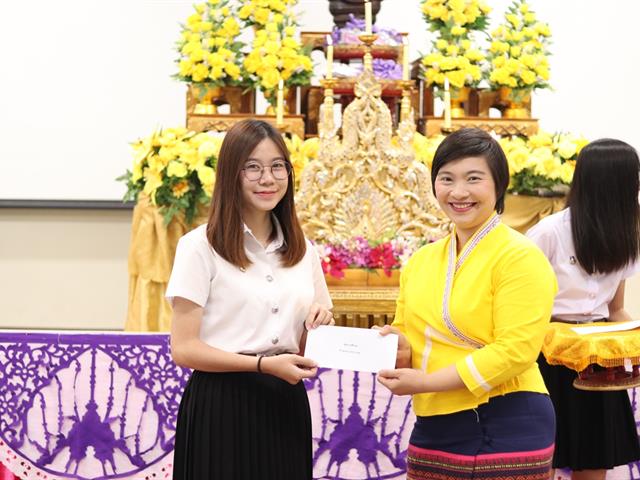 หน่วยกิจการนิสิตและทำนุบำรุงศิลปวัฒนธรรม,พร้อมด้วยสโมสรนิสิต,ได้จัดดำเนินโครงการคุรุปูจา,ไหว้สา,ปารมี(ไหว้ครูคณะรัฐศาสตร์และสังคมศาสตร์),ประจำปีการศึกษา,2562