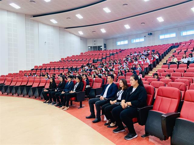 คณะศิลปศาสตร์จัดโครงการ,“พัฒนาศักยภาพด้านวิชาชีพ”