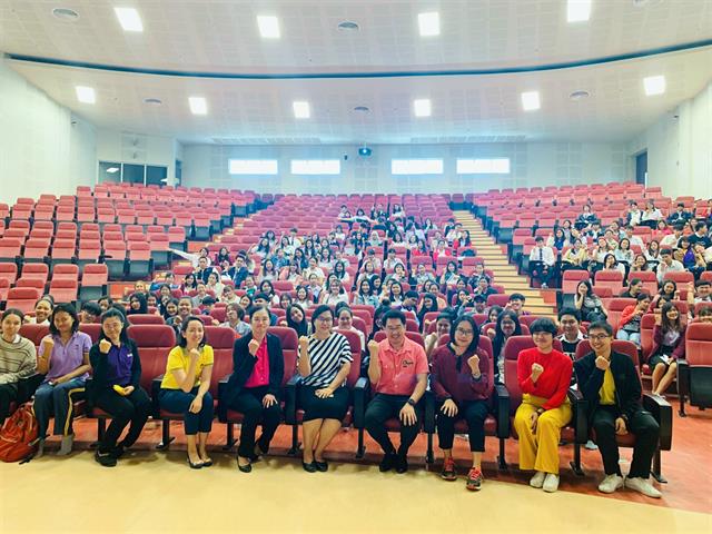 คณะศิลปศาสตร์จัดโครงการ,“พัฒนาศักยภาพด้านวิชาชีพ”