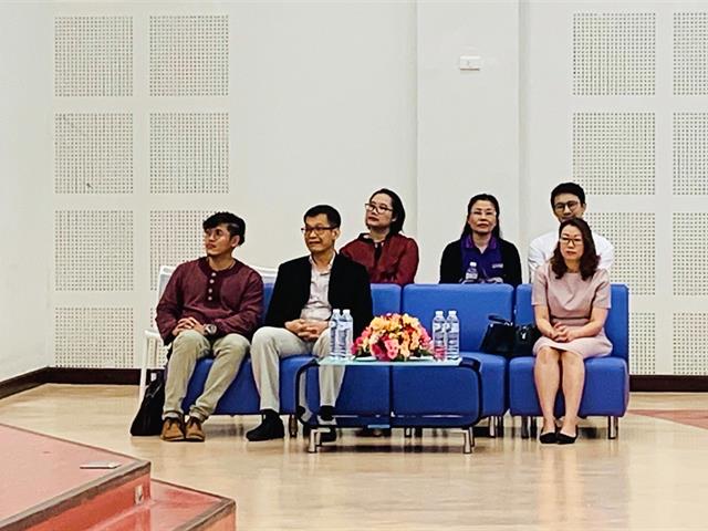 คณะศิลปศาสตร์จัดโครงการ,“พัฒนาศักยภาพด้านวิชาชีพ”