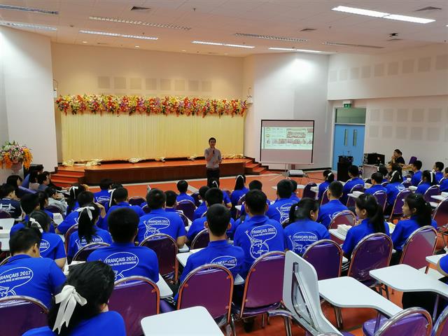 คณะศิลปศาสตร์จัดแนะแนวการศึกษาต่อในระดับอุดมศึกษาแก่นักเรียนโรงเรียนแม่อายวิทยาคม