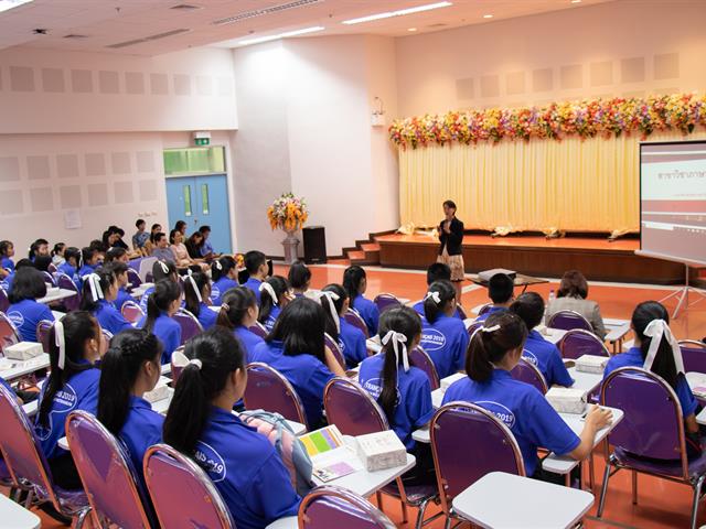 คณะศิลปศาสตร์จัดแนะแนวการศึกษาต่อในระดับอุดมศึกษาแก่นักเรียนโรงเรียนแม่อายวิทยาคม
