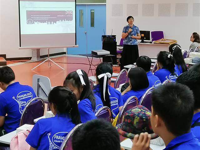 คณะศิลปศาสตร์จัดแนะแนวการศึกษาต่อในระดับอุดมศึกษาแก่นักเรียนโรงเรียนแม่อายวิทยาคม