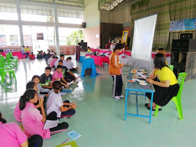นิสิตสาขาวิชาการส่งเสริมสุขภาพ,คณะแพทยศาสตร์,มหาวิทยาลัยพะเยา,,,,,,,,,,,,,,,,,,,,จัดโครงการอาสาสมัครน้อยประจำโรงเรียน,(อสม.น.),ภายใต้โครงการจิตสำนึกรักเมืองไทยปีที่,11,,โดยการสนับสนุนของสำนักงานเลขานุการสำนักงานปลัดกระทรวงกลาโหม