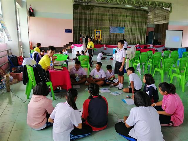 นิสิตสาขาวิชาการส่งเสริมสุขภาพ,คณะแพทยศาสตร์,มหาวิทยาลัยพะเยา,,,,,,,,,,,,,,,,,,,,จัดโครงการอาสาสมัครน้อยประจำโรงเรียน,(อสม.น.),ภายใต้โครงการจิตสำนึกรักเมืองไทยปีที่,11,,โดยการสนับสนุนของสำนักงานเลขานุการสำนักงานปลัดกระทรวงกลาโหม