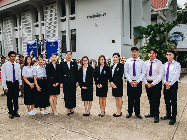 คณะนิติศาสตร์เข้าร่วมพิธีวางพวงมาลาและบำเพ็ญกุศลเนื่องในงาน,,"วันรพี"