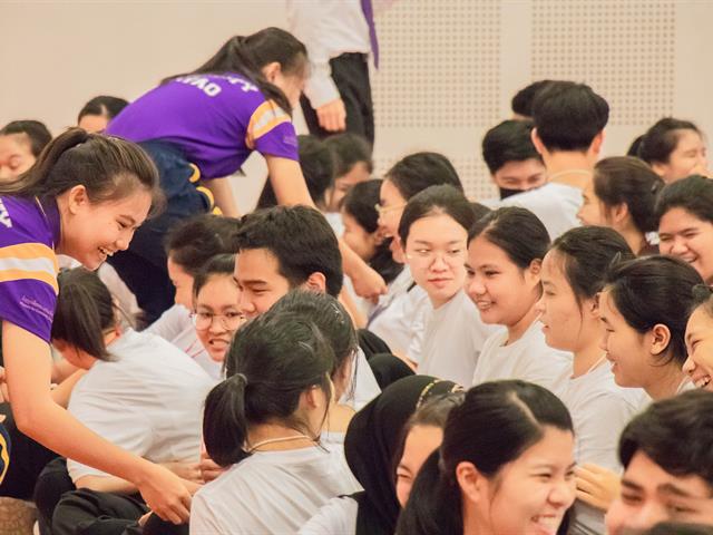 คณะศิลปศาสตร์ร่วมกับสโมสรนิสิตคณะศิลปศาสตร์,จัดโครงการ,“ห้องเชียร์”,ประจำปีการศึกษา,2562