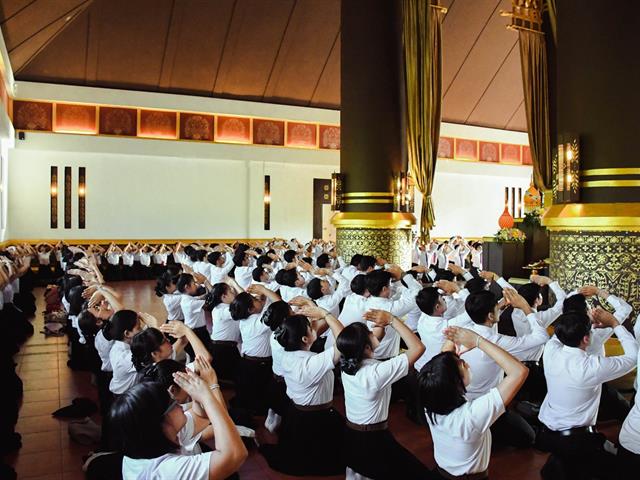 คณะศิลปศาสตร์,ร่วมกับวิทยาลัยการศึกษา,และคณะรัฐศาสตร์และสังคมศาสตร์,ดำเนินกิจกรรมพิธีถวายสัตย์ปฏิญาณตนเป็นนิสิตมหาวิทยาลัยพะเยา