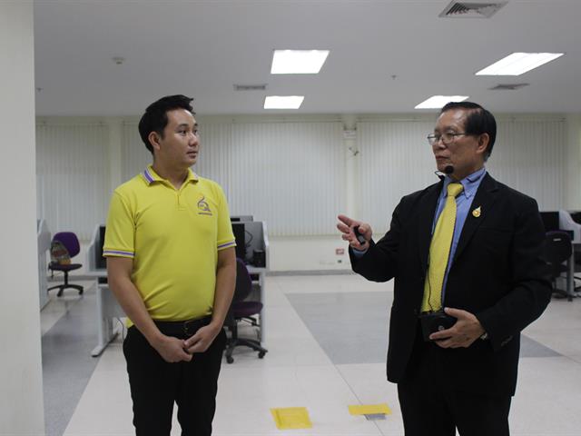 คณะผู้บริหาร,บุคลากร,มหาวิทยาลัยเทคโนโลยีสุรนารีและโรงเรียนราชสีมาวิทยาลัย,จังหวัดนครราชสีมา,,เยี่ยมชมศูนย์บรรณสารและสื่อการศึกษา,มหาวิทยาลัยพะเยา