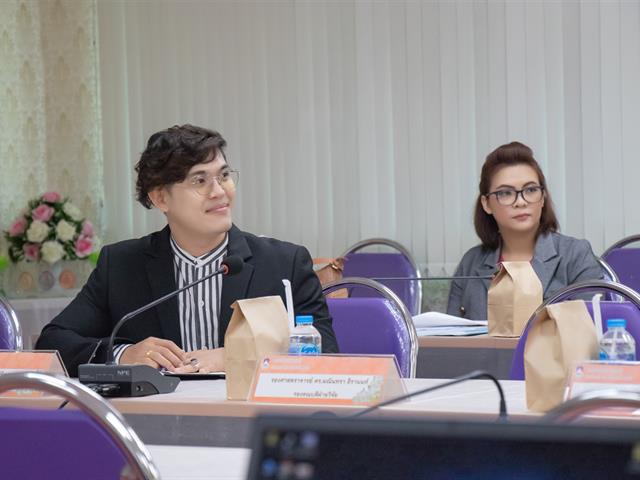 คณะศิลปศาสตร์,ได้จัดการประเมินคุณภาพการศึกษาภายในระดับคณะ,หลักสูตร,,,,,ศิลปศาสตรบัณฑิต,สาขาวิชาภาษาไทย,และ,สัมภาษณ์คณะกรรมการประจำคณะฯ
