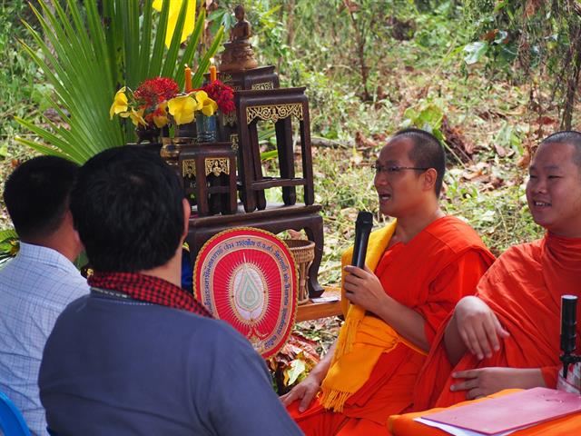 คณะรัฐศาสตร์และสังคมศาสตร์,มหาวิทยาลัยพะเยา,จัดโครงการบวชต้นไม้,เพื่ออนุรักษ์ป่า,อนุรักษ์น้ำ,:,จากแรงศรัทธาสู่การบวชป่าชุมชน