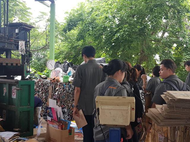 นิสิต,SEEN,เข้าศึกษาดูงานการจัดการขยะรีไซเคิลที่บริษัทวงษ์พาณิชย์,สาขาหน้า,ม.พะเยา