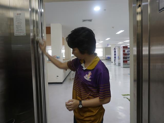 ศูนย์บรรณสารและสื่อการศึกษา,จัดกิจกรรม,Big,Cleaning,Day,และกิจกรรม,7,ส.,เตรียมความพร้อมเข้ารับการตรวจประเมินสำนักงานสีเขียว