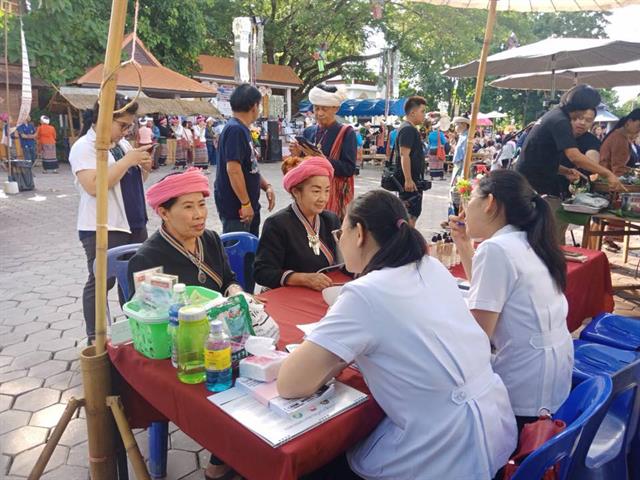 คณะเภสัชศาสตร์,,เข้าร่วมกิจกรรมเปิดพื้นที่สร้างสรรค์ด้วยสื่อพหุวัฒนธรรม,“ยกระดับวัฒนธรรมไทลื้อจังหวัดพะเยา,ครั้งที่,6”
