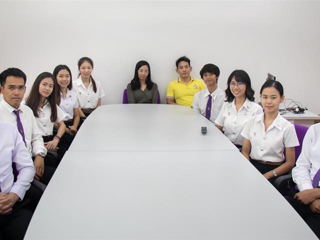 นิสิตสาขาวิชาภาษาญี่ปุ่น,คณะศิลปศาสตร์,เข้ารับสัมภาษณ์เพื่อคัดเลือกไปสหกิจต่างประเทศผ่านโปรแกรมสไกป์