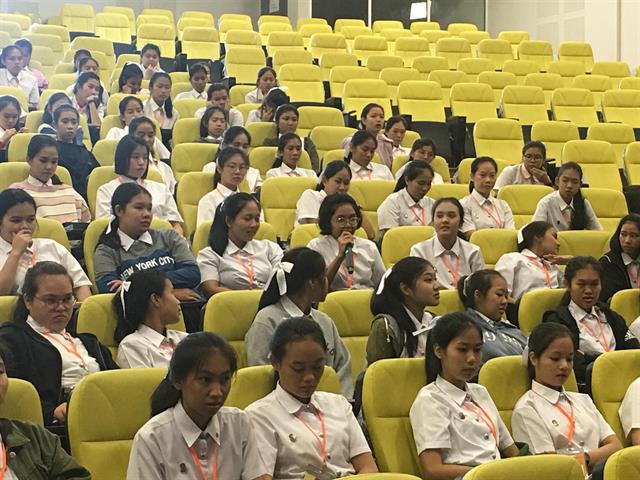 คณะพยาบาลศาสตร์จัดกิจกรรมปฐมนิเทศนิสิตพยาบาลศาสตร์,ชั้นปีที่,1
