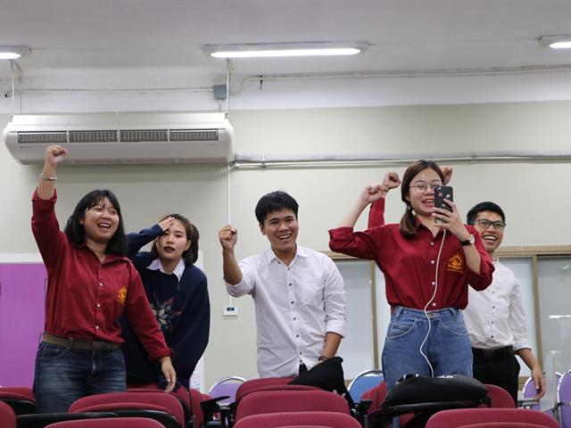 คณะรัฐศาสตร์และสังคมศาสตร์,มหาวิทยาลัยพะเยา,จัดงานสัมมนาวิชาการด้านรัฐศาสตร์และสังคมศาสตร์,สัมมนารัฐศาสตร์และสังคมศาสตร์วิชาการ,“คนเล็กในโลกที่แปรปรวน”,เนื่องในโอกาสครบรอบ,5,ปี,คณะรัฐศาสตร์และสังคมศาสตร์