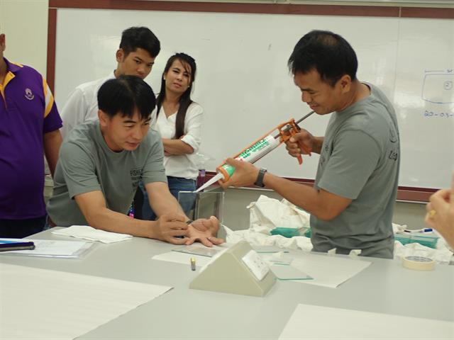 คณะเกษตรศาสตร์และทรัพยากรธรรมชาติ,ม.พะเยา,จัดโครงการ,",อบรมการเลี้ยงปลาสวยงามเชิงปฏิบัติ,"