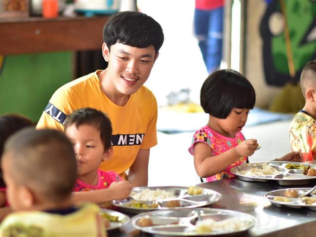 นิสิตคณะนิติศาสตร์ร่วมกันจัดโครงการนักกฎหมายปันรอยยิ้มสู่ชุมชน