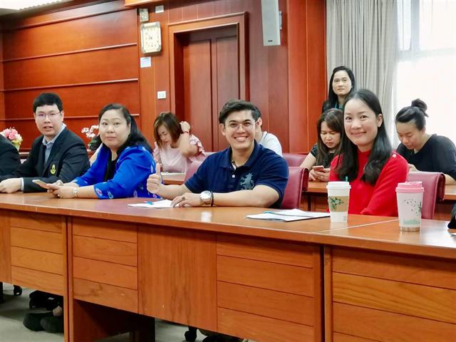 ผู้บริหารคณะศิลปศาสตร์,เข้าร่วมโครงการอบรมเชิงปฏิบัติการการเขียน,OP,และหมวด,7,ผลลัพธ์,,และศึกษาดูงานการดำเนินการประกันคุณภาพการศึกษาตามแนวทาง,EdPEx