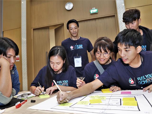 ทีม,“Hybrid”,จาก,SEEN,เข้าร่วมอบรมเชิงปฏิบัติการโครงการ,Caltex,Fuel,Your,School