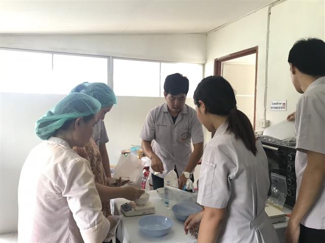 สาขาวิทยาศาสตร์และเทคโนโลยีการอาหาร,คณะเกษตรศาสตร์และทรัพยากรธรรมชาติ,ม.พะเยา,ดำเนินการถ่ายทอดเทคโนโลยีการผลิตคุกกี้สิงคโปร์เสริมแคลเซียมจากก้างและกระดูกปลานิล