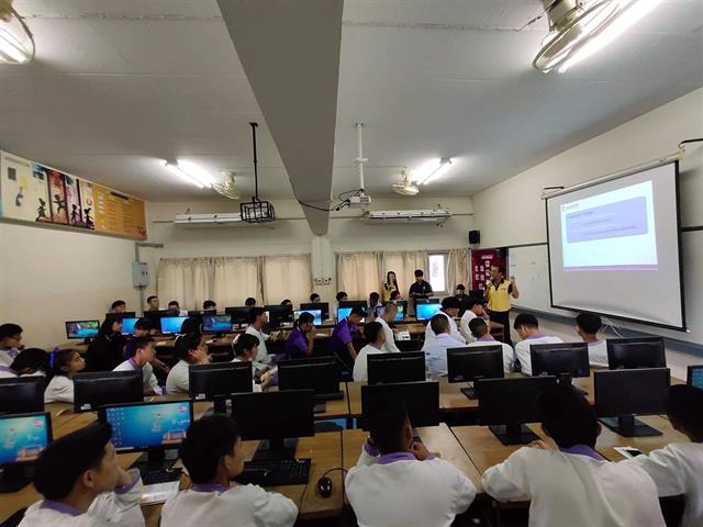 ...คณะเทคโนโลยีสารสนเทศและการสื่อสาร,มหาวิทยาลัยพะเยา,ลงพื้นที่โรงเรียนในเขตภาคเหนือตอนบน,ในโครงการแนะแนวสัญจร,เพื่อแนะแนวการเข้าศึกษาต่อ,และประชาสัมพันธ์หลักสูตร,ที่ให้แก่นักเรียนและครูแนะแนวโรงเรียนมัธยมศึกษา...