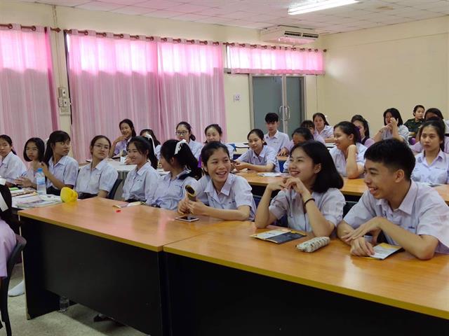 ...คณะเทคโนโลยีสารสนเทศและการสื่อสาร,มหาวิทยาลัยพะเยา,ลงพื้นที่โรงเรียนในเขตภาคเหนือตอนบน,ในโครงการแนะแนวสัญจร,เพื่อแนะแนวการเข้าศึกษาต่อ,และประชาสัมพันธ์หลักสูตร,ที่ให้แก่นักเรียนและครูแนะแนวโรงเรียนมัธยมศึกษา...
