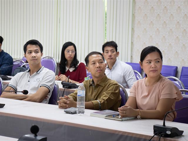 คณะศิลปศาสตร์,รับฟังรายงานผลการประเมินคุณภาพการศึกษาภายในระดับหลักสูตร,ปีการศึกษา,2561,,หลักสูตรศิลปศาสตร์บัณฑิต,ระดับปริญญาตรี,จำนวน,5,หลักสูตร