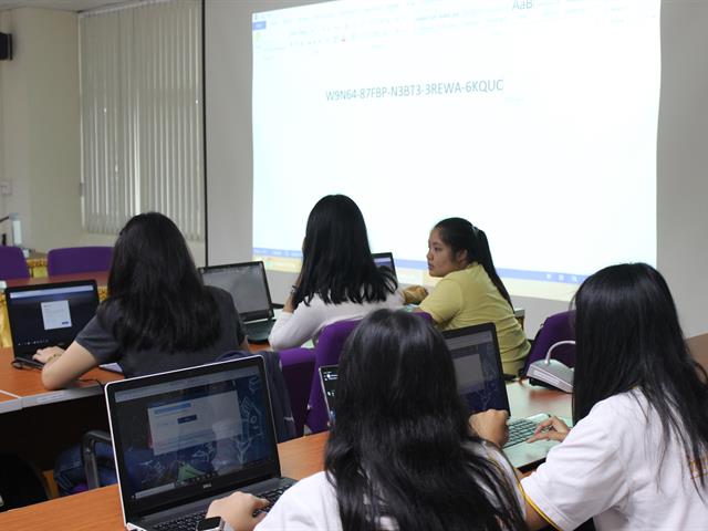 บริการสอนการสืบค้นสารสนเทศออนไลน์และการใช้โปรแกรม,Endnote,สำหรับนิสิตระดับบัณฑิตศึกษา,คณะศิลปศาสตร์,มหาวิทยาลัยพะเยา