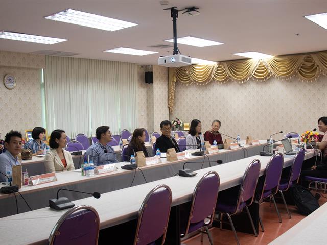 คณะศิลปศาสตร์,รับฟังรายงานผลการประเมินคุณภาพการศึกษาภายในระดับหลักสูตร,,หลักสูตรศิลปศาสตรมหาบัณฑิต,และ,หลักสูตรศิลปศาสตรดุษฎีบัณฑิต,ปีการศึกษา,2561