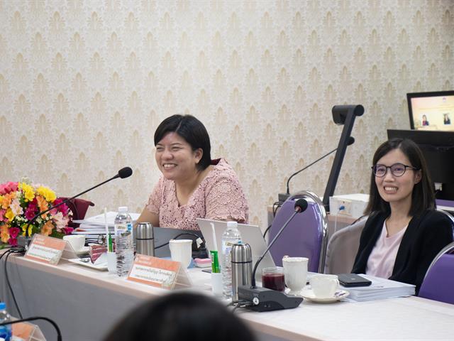 คณะศิลปศาสตร์,รับฟังรายงานผลการประเมินคุณภาพการศึกษาภายในระดับหลักสูตร,,หลักสูตรศิลปศาสตรมหาบัณฑิต,และ,หลักสูตรศิลปศาสตรดุษฎีบัณฑิต,ปีการศึกษา,2561