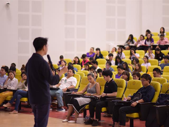 สาขาวิชาการตลาด,MIS,จัดงานสัมมนาในหัวข้อ,“สร้างแบรนด์ยุคดิจิทัลกับ,Tor,penguin”