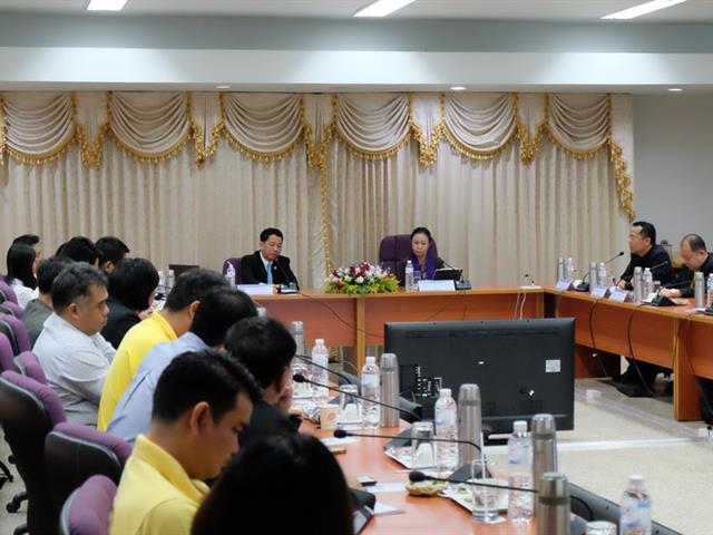 คณบดีคณะเภสัชศาสตร์,เข้าร่วมรับฟังการบรรยาย,เรื่อง,"บทบาท,วช.,5G,และแนวทางการสนับสนุนทุนวิจัย"