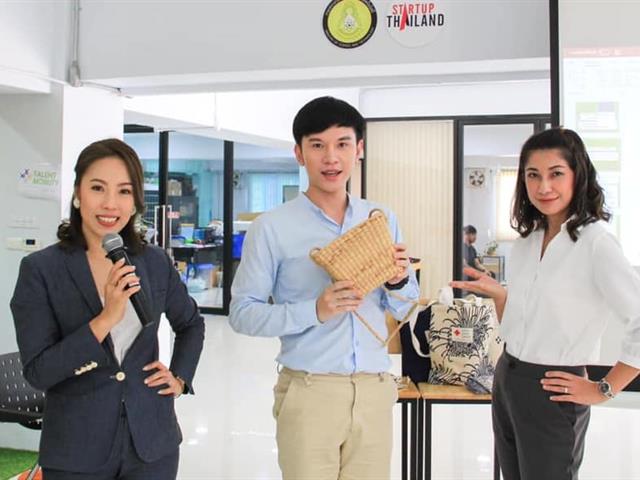สถาบันนวัตกรรมและถ่ายทอดเทคโนโลยี,(UPITI),กลุ่มงานอุทยานวิทยาศาสตร์และพัฒนานวัตกรรมเชิงพาณิชย์,จัดกิจกรรม,Workshop,ในหัวข้อ,",Communication,Skills,and,Personality,Development,&,Look,Good,and,Sound,Good,",