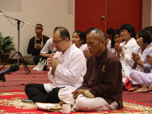 กองกิจการนิสิตเข้าร่วมโครงการธรรมะสุขใจ,,เพื่อพัฒนาคุณธรรม,จริยธรรมของบุคลากรในองค์กร,