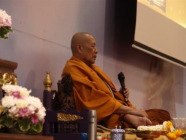 กองกิจการนิสิตเข้าร่วมโครงการธรรมะสุขใจ,,เพื่อพัฒนาคุณธรรม,จริยธรรมของบุคลากรในองค์กร,