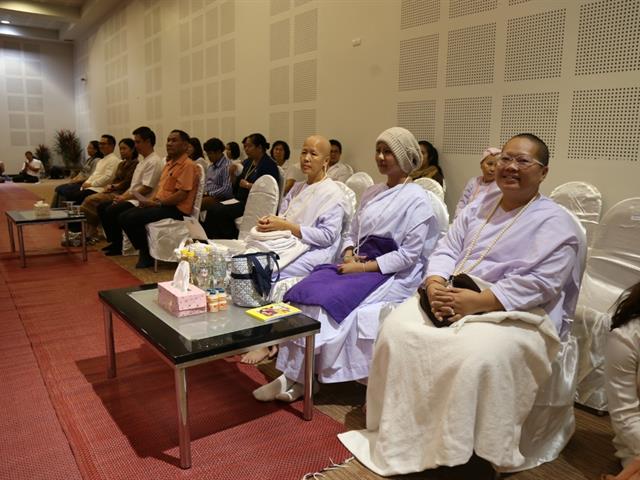 ม.พะเยา,จัดกิจกรรมเจริญจิตภาวนา,ในโครงการธรรมะสุขใจ,เสริมสร้างคุณธรรมจริยธรรมในองค์กร