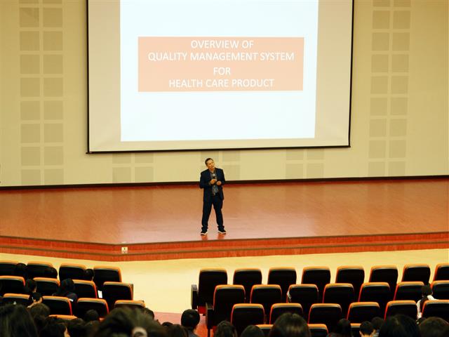 คณะวิทยาศาสตร์การแพทย์,จัดอบรมมาตรฐานอุตสาหกรรม,เตรียมความพร้อมนิสิตก่อนเข้าสู่ตลาดแรงงาน