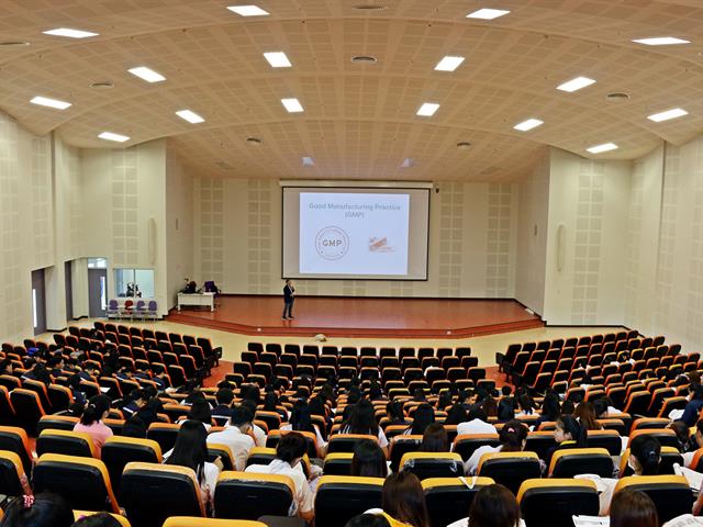 คณะวิทยาศาสตร์การแพทย์,จัดอบรมมาตรฐานอุตสาหกรรม,เตรียมความพร้อมนิสิตก่อนเข้าสู่ตลาดแรงงาน