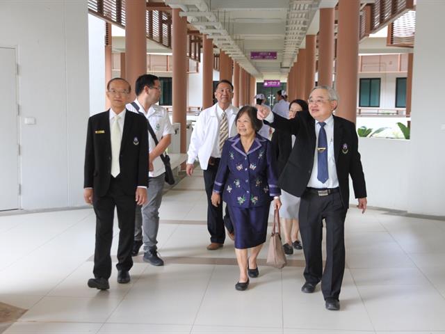 ศูนย์การแพทย์และโรงพยาบาลมหาวิทยาลัยพะเยา,ต้อนรับคณะกรรมการตรวจประเมินจากสำนักงานหลักประกันสุขภาพแห่งชาติ,เขต,1,เชียงใหม่,มาตรวจประเมินศูนย์การแพทย์และโรงพยาบาลมหาวิทยาลัยพะเยา,เพื่อขึ้นทะเบียนเป็นหน่วยบริการในระบบหลักประกันสุขภาพแห่งชาติ,(สปสช.)