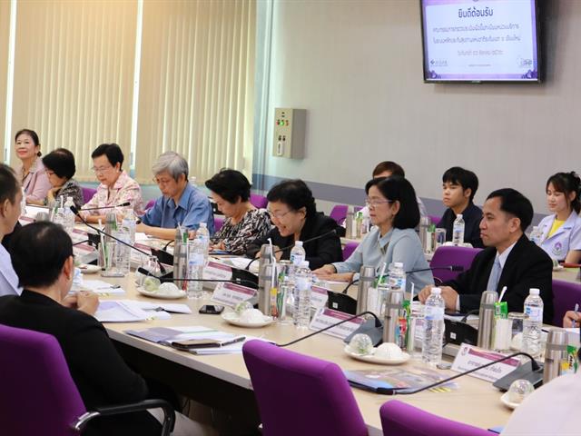 ศูนย์การแพทย์และโรงพยาบาลมหาวิทยาลัยพะเยา,ต้อนรับคณะกรรมการตรวจประเมินจากสำนักงานหลักประกันสุขภาพแห่งชาติ,เขต,1,เชียงใหม่,มาตรวจประเมินศูนย์การแพทย์และโรงพยาบาลมหาวิทยาลัยพะเยา,เพื่อขึ้นทะเบียนเป็นหน่วยบริการในระบบหลักประกันสุขภาพแห่งชาติ,(สปสช.)
