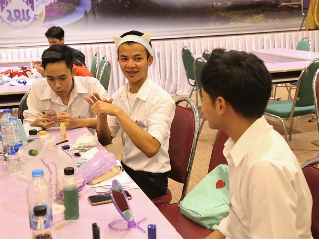 คณะเภสัชศาสตร์,มหาวิทยาลัยพะเยา,จัดโครงการอบรมเชิงปฏิบัติการ,เทคนิคการแต่งหน้า,ออกแบบทรงผมแบบมืออาชีพ,และการพัฒนาบุคลิกภาพ