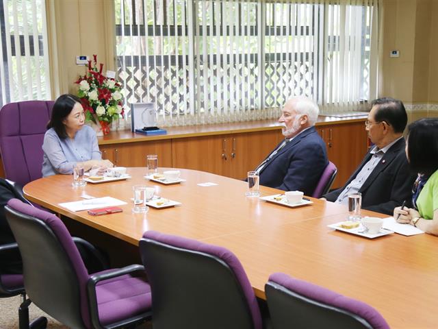 ม.พะเยา,ต้อนรับวิทยากรชาวอเมริกัน,บรรยายให้ความรู้แบบ,STEM