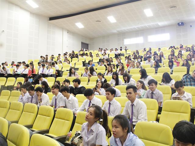 สาขาวิชาการเงินและการธนาคาร,MIS,ร่วมมือกับสถาบันฝึกอบรมสมาคมบริษัทหลักทรัพย์ไทย,จัดอบรมโครงการ,“ความรู้เกี่ยวกับตลาดทุน”