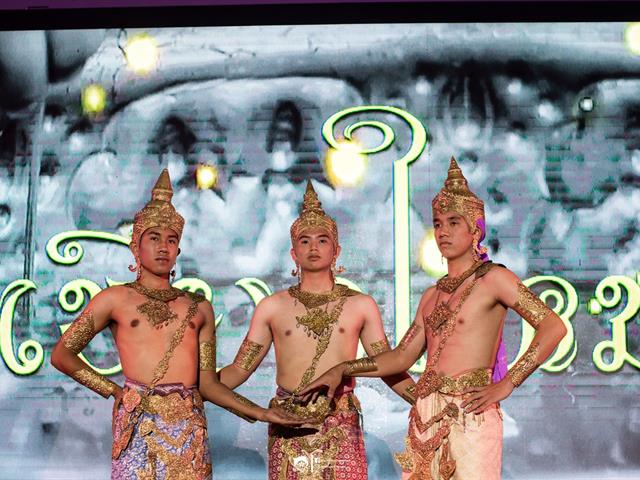 โรงเรียนสาธิตม.พะเยา,ดำเนินกิจกรรมงานแสดงประจำปี,สาธิตวิพิธทัศนา,ครั้งที่,5,“อารยะล้านนา”