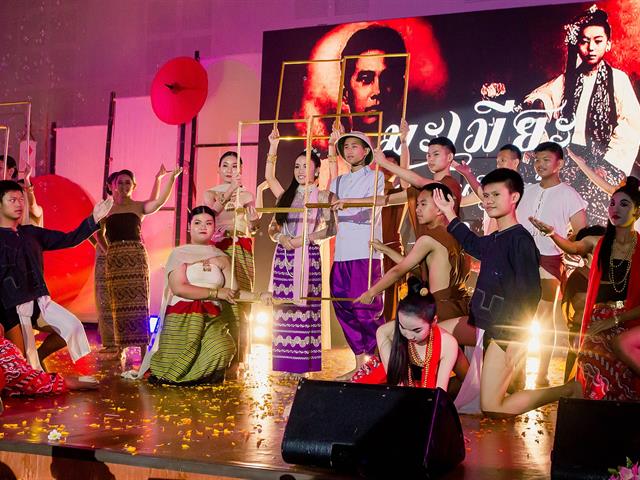 โรงเรียนสาธิตม.พะเยา,ดำเนินกิจกรรมงานแสดงประจำปี,สาธิตวิพิธทัศนา,ครั้งที่,5,“อารยะล้านนา”